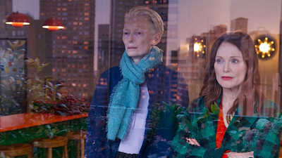 Imagem da notícia “Tive sorte”: Almodóvar atribui o sucesso de O Quarto ao Lado, às atuações de Tilda Swinton e Julianne Moore