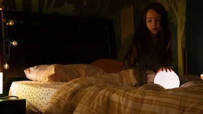 Imagem da notícia Disney forçou diretor de Boogeyman a mudar uma cena do filme para não prejudicar Star Wars; versão jovem de Leia está no terror