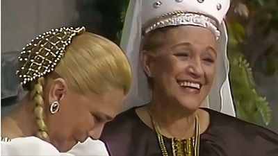 Imagem da notícia "Em breve completarei 15 anos": De onde vem o meme com Hebe e Nair Bello? Cena hilária arranca risos até dos mais mau-humorados!