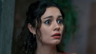 Imagem da notícia Resumo de Três Graças (03 a 08/11): Gerluce desvenda o grande segredo da estátua de Arminda e toma uma decisão arriscada