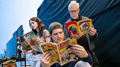 Imagem da notícia "Zero verdade nisso": James Gunn rebate rumores sobre conflito em Superman e confirma cena pós-créditos