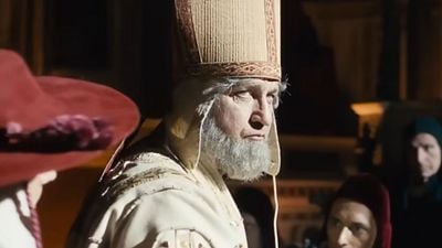 Imagem da notícia Com Gerard Butler, Gal Gadot, Jason Momoa e outras estrelas no elenco: Aqui está o primeiro trailer de Nas Mãos de Dante, da Netflix