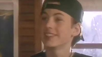 Imagem da notícia Há 27 anos este jovem deu os primeiros passos na tela e hoje é uma grande estrela internacional; você o reconheceu?