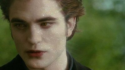 Imagem da notícia “Ele saiu da maquiagem completamente irritado": Foi assim que Robert Pattinson reagiu ao brilho dos vampiros em Crepúsculo