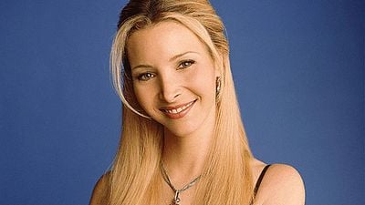 Imagem da notícia Lisa Kudrow foi demitida de uma das melhores comédias três dias antes do início das filmagens, mas isso a tornou Phoebe em Friends