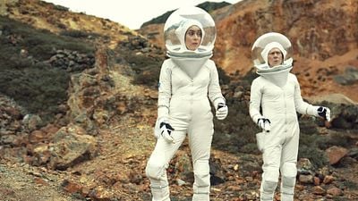 Imagem da notícia A série de ficção científica mais influente da Netflix continua – e a pessoa mais importante retorna na 8ª temporada