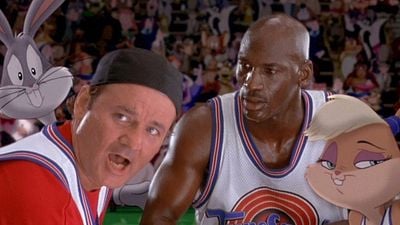 Imagem da notícia Há 30 anos, Bill Murray se tornou um ícone do basquete graças a um clássico da infância: Décadas depois, seu legado continua