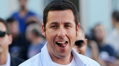 Imagem da notícia "Sinceramente, só posso agradecer! Obrigado por mudar!": Um dos filmes mais amados de Adam Sandler quase teve um final trágico e deprimente