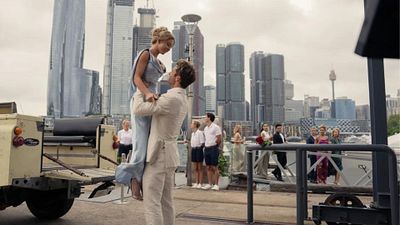 Imagem da notícia Todos Menos Você: Apenas os mais atentos pegaram essa referência secreta a uma das melhores comédias românticas dos anos 2000