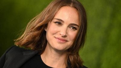 Imagem da notícia Natalie Portman abandonou Hollywood em busca de uma vida mais feliz: "É muito estranho"