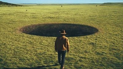 Imagem da notícia Hoje no Prime Video: O faroeste que mistura Yellowstone com Dark e te prende com um mistério sobrenatural