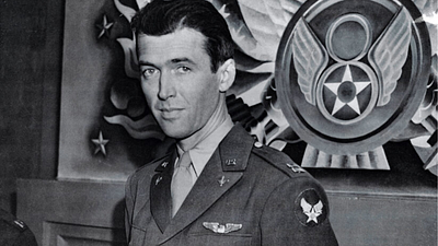 Imagem da notícia "Você sabe que está arruinando sua carreira?": Um poderoso produtor de Hollywood tentou dissuadir James Stewart de se alistar durante a Segunda Guerra Mundial