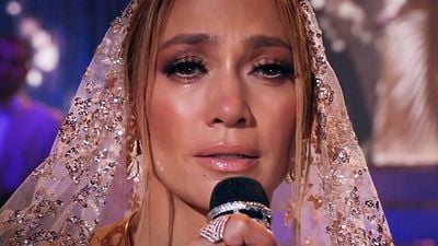 Imagem da notícia Sessão da Tarde hoje (10/06): O item mais glamouroso do filme Case Comigo acabou causando um problema sério para Jennifer Lopez
