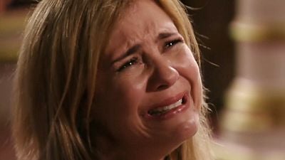 Imagem da notícia Foi por esse motivo que Adriana Esteves ia às lágrimas nos bastidores de Avenida Brasil e até levava bronca: “Tinha que maltratar”