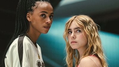 Imagem da notícia Olympo vai ter 2ª temporada? Esta é a série que destronou O Píer e DNA do Crime na Netflix