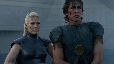 Imagem da notícia Crise na grande série de ficção científica do momento: Briga por orçamento fez showrunner deixar produção