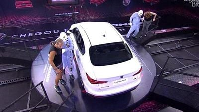 Imagem da notícia A prova de resistência mais longa do BBB foi interrompida por orientação médica: No fim, decidiram o vencedor em sorteio