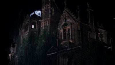 Imagem da notícia Para ver no streaming: Não é um filme de terror, mas criou uma tradição gigante e peculiar de Halloween