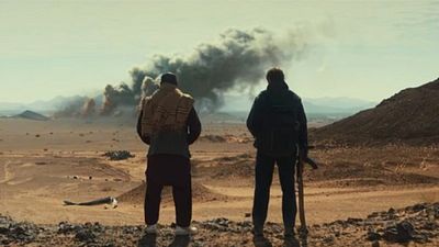 Imagem da notícia No streaming: Este filme de guerra mistura suspense e ação e mostra uma luta de 30 horas pela sobrevivência
