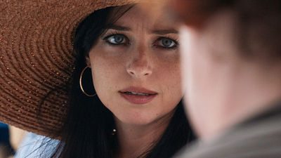 Imagem da notícia É uma das estreias mais surpreendentes de 2021 e você pode assistir na Netflix: Uma complexa história de maternidade que beira o thriller psicológico