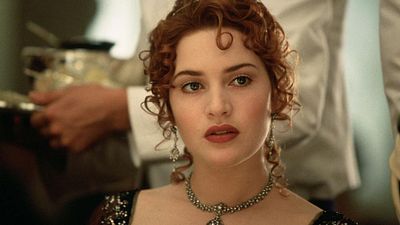 Imagem da notícia 26 anos depois, a mão de Rose ainda está marcada na janela do carro de Titanic