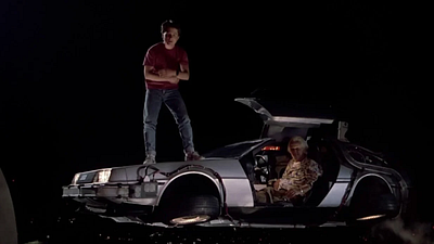 Imagem da notícia Foi assim que De Volta para o Futuro 2 desfez a magia do DeLorean: Você reparou nos truques do carro voador?