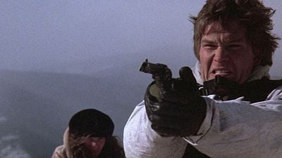 Imagem da notícia Há 42 anos, foi lançado um sucesso de Patrick Swayze que alguns consideram "o melhor filme de guerra" dos anos 80