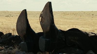 Imagem da notícia 4 prêmios no Oscar e 170 milhões de dólares em bilheteria: Um dos melhores faroestes de todos os tempos estreou em 2008 e está no streaming