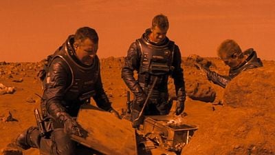 Imagem da notícia Lançado há 25 anos, este filme de ficção científica custou US$ 17 milhões a mais que Matrix e foi um fracasso retumbante: Poucos se lembram dele!