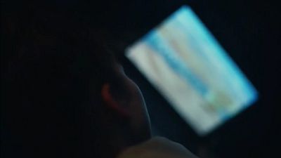 Imagem da notícia Passa muito tempo em frente a tela? A proteção contra luz azul nesse caso é essencial