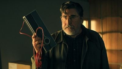 Imagem da notícia The Boroughs é uma minissérie? Entenda o formato da nova série dos criadores de Stranger Things