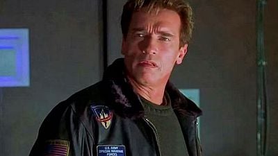 Imagem da notícia O filme de ficção científica que quase acabou com a carreira de Arnold Schwarzenegger: Ele queria se reinventar e terminou indicado ao Framboesa de Ouro