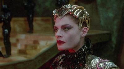 Imagem da notícia Hollywood forçou esta atriz a usar lentes de contato porque seus olhos se destacavam demais: "Não sabia que eram tão diferentes"