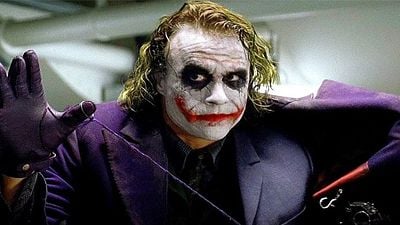Imagem da notícia Poucos sabem mas este é o real motivo pelo qual o Coringa de Heath Ledger fica lambendo os lábios em Batman - O Cavaleiro das Trevas