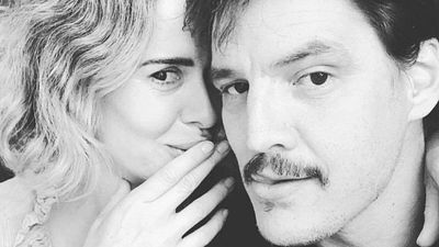 Imagem da notícia "Eu dava a ele minha mesada para que ele pudesse comer": Pedro Pascal sobreviveu em Nova York graças a Sarah Paulson quando não era uma estrela