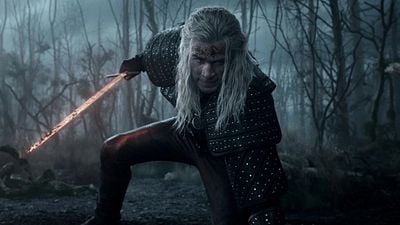 Imagem da notícia Revisitando a 1ª temporada de The Witcher: Geralt realmente usa o broche de Renfris e tinha o potencial tão aguardado pelos fãs