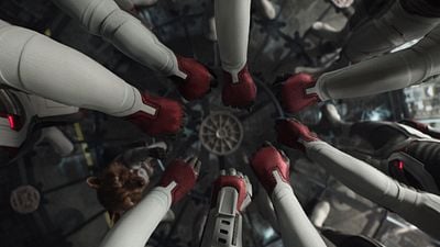 Imagem da notícia 7 anos após a estreia, Vingadores: Ultimato atinge recorde de 2,92 bilhões de dólares e desbanca Avatar do trono de maior bilheteria de todos os tempos