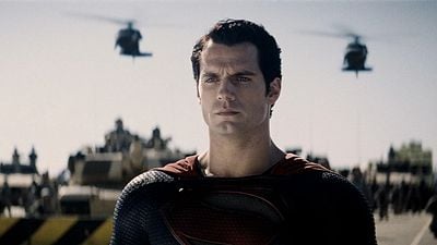 Imagem da notícia Christopher Nolan se opôs totalmente a incluir o momento mais controverso de todo o DCEU em O Homem de Aço, mas o roteirista do filme conseguiu convencê-lo