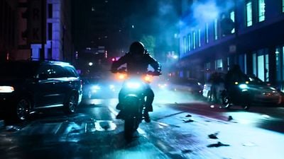 Imagem da notícia Falta menos de 1 mês para a volta de um clássico da comédia dos anos 80 - estrelado por icônico ator de ação em plena forma aos 73 anos