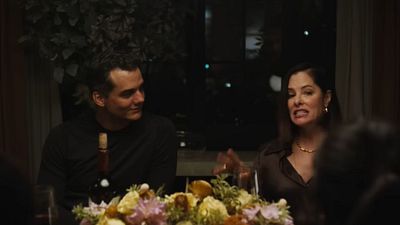 Sr. e Sra. Smith: Com Wagner Moura no elenco, série subverte filme dos anos 2000 entre casamento e espionagem