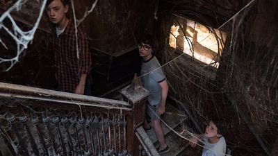 Imagem da notícia Há 7 anos estreou o filme de terror com maior bilheteria da história: Uma assustadora aventura que fez história destronando O Sexto Sentido