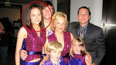 Imagem da notícia Há 20 anos, ela deu seus primeiros passos diante das câmeras: Hoje é uma das maiores estrelas de Hollywood! Reconhece?