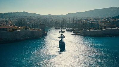 Imagem da notícia Assista agora: Para fãs de filmes clássicos de aventura, este épico visualmente deslumbrante de 3 horas é imperdível!