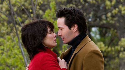 Imagem da notícia Sandra Bullock está voltando! Veja todos os detalhes do seu novo filme com Keanu Reeves