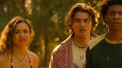 Imagem da notícia Uma das séries mais populares da Netflix está chegando ao fim: Primeiro trailer da temporada final de Outer Banks