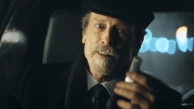 Imagem da notícia Uma das séries de maior sucesso da Netflix voltou, mas com o elenco quase todo trocado