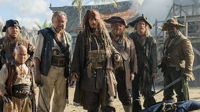 Imagem da notícia Os fãs de Piratas dos Caribe adoravam estes 2 personagens, mas eles sumiram da saga; entenda o que aconteceu com a dupla