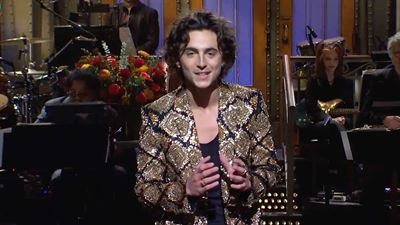 Imagem da notícia Timothée Chalamet celebra fim da greve, brinca com Martin Scorsese e promove Wonka em monólogo do SNL