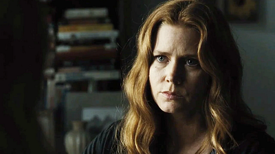 Imagem da notícia Lois grávida de Batman, Superman criando filho de Bruce Wayne... Por que essa ideia foi rejeitada para Liga da Justiça?