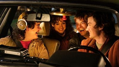 Imagem da notícia Para encurtar espera pelo final de Stranger Things, Netflix lançará novo projeto da série em 15 de abril no streaming